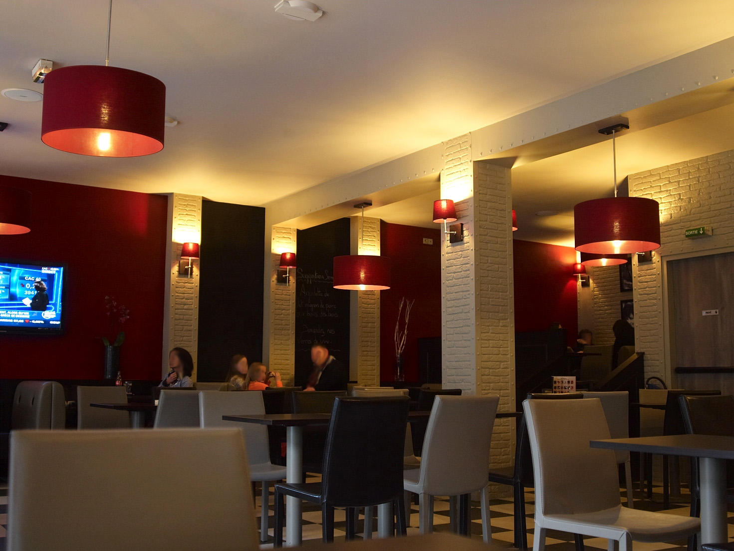 Cafe de St lo (3).jpg